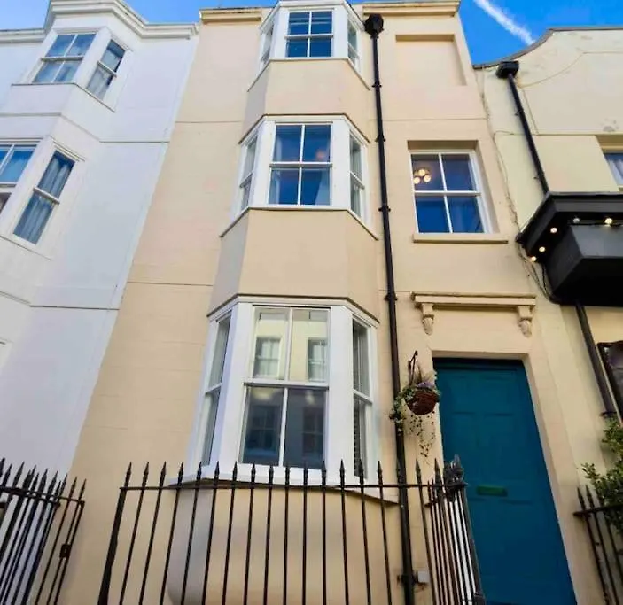 Regency Grade II Listed Townhouse By Centre And Beach 브라이턴 펜션
